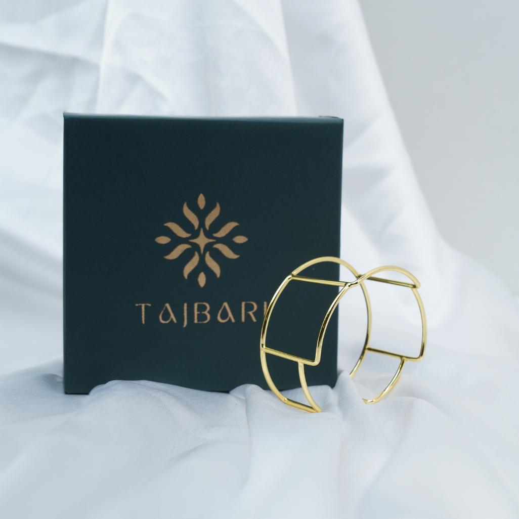 Brushed Contour Bracelet Satin 18K Gold Anti Tarnish