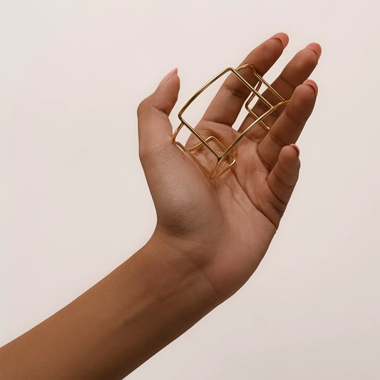 Brushed Contour Bracelet Satin 18K Gold Anti Tarnish