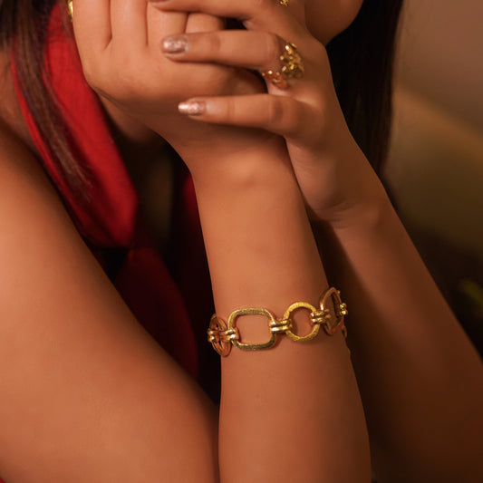 Gold-Finish Geometric Link Bracelet for Women