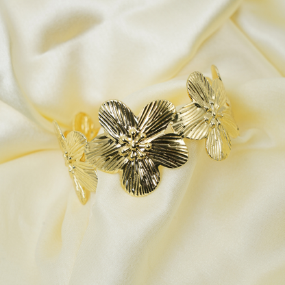 Floral Crest Bracelet 18K Gold Plated Anti Tarnish