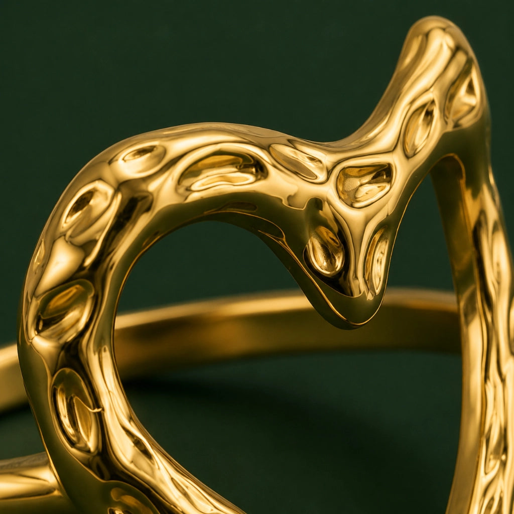 Golden Heart Frame Ring Adjustable