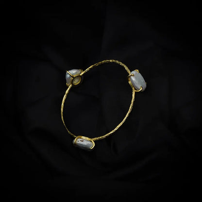 Triple Pearl Minimal Bracelet 18K Gold Plated Anti Tarnish