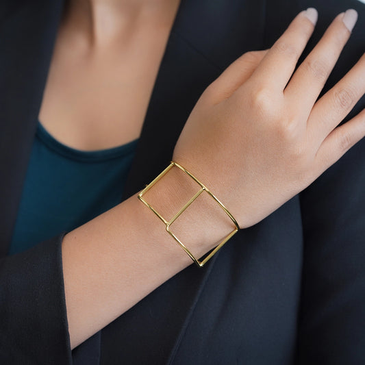 Brushed Contour Bracelet Satin 18K Gold Anti Tarnish