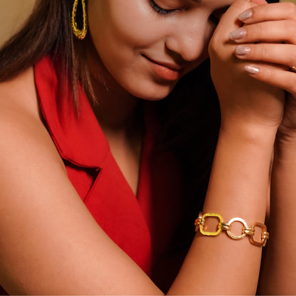 Gold-Finish Geometric Link Bracelet for Women