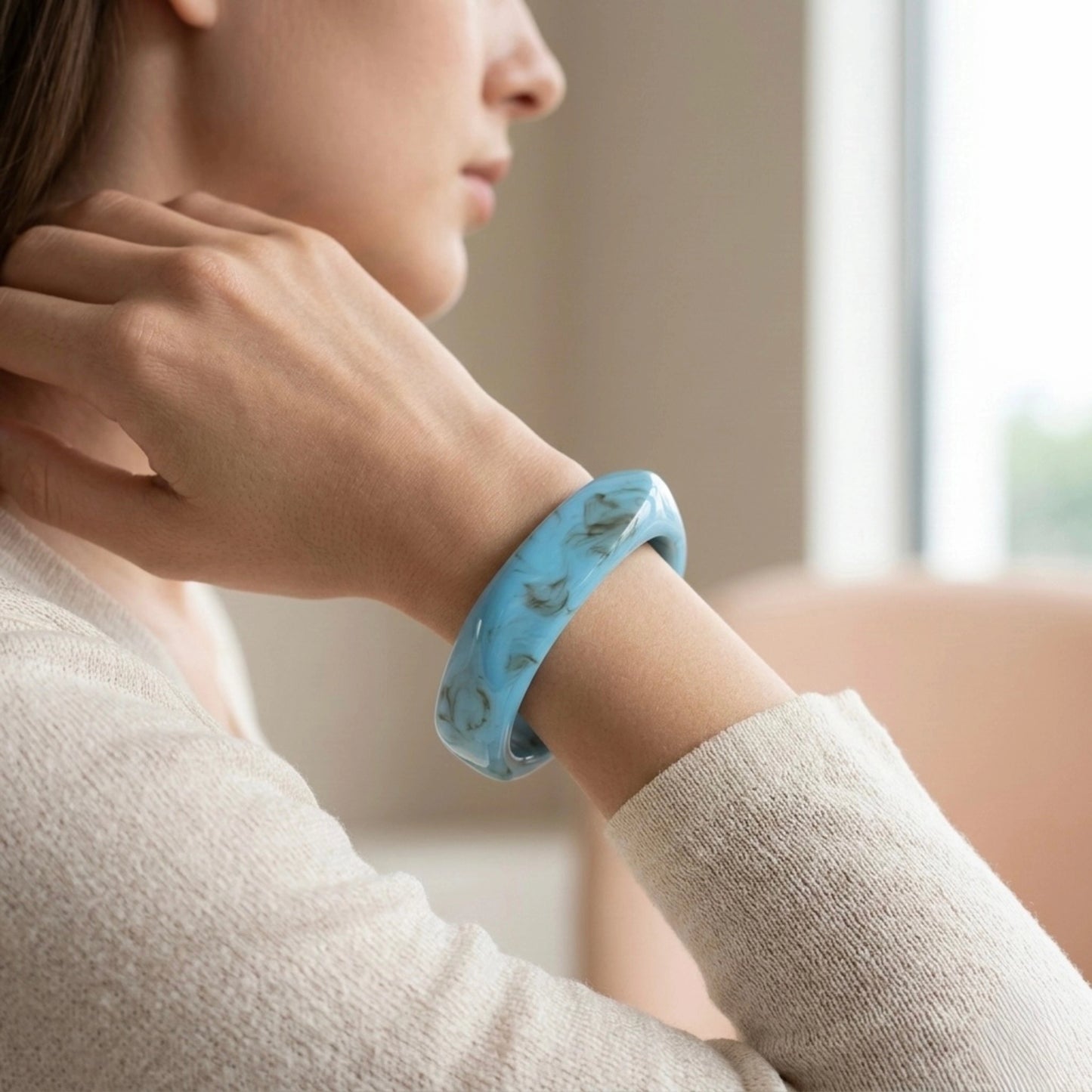 Sky Stone Float Bangle