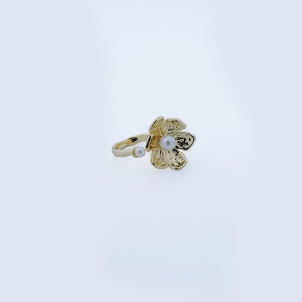 Pearl-Accented Golden Floral Blossom Ring