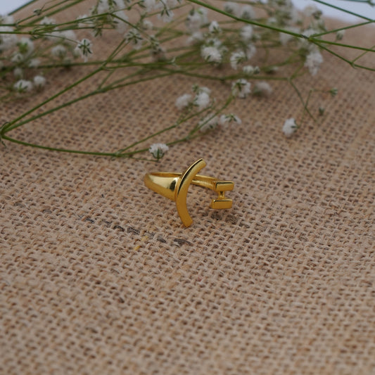 Avant-Garde Geometric Crescent Hook Ring